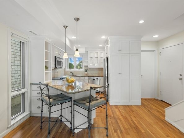 55 Brackett Place B, Marblehead MA 01945