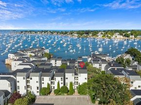 55 Brackett Place B, Marblehead MA 01945