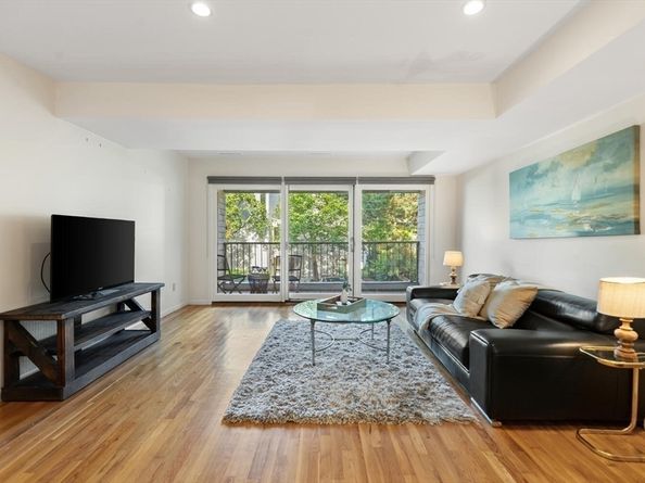 55 Brackett Place B, Marblehead MA 01945