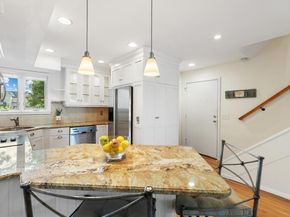 55 Brackett Place B, Marblehead MA 01945