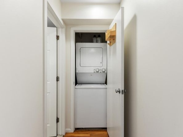 55 Brackett Place B, Marblehead MA 01945