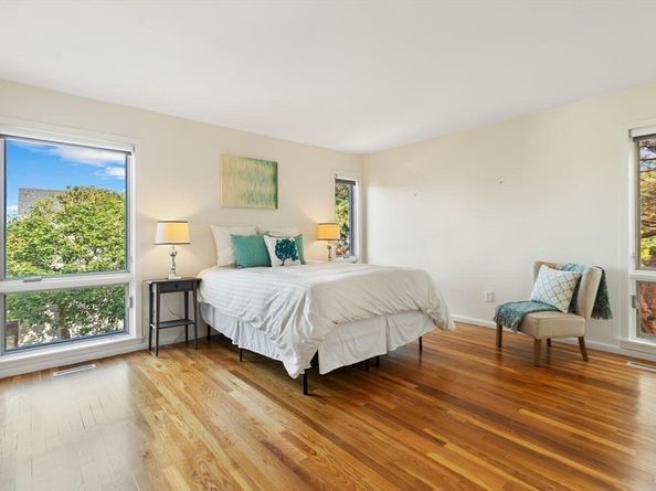 55 Brackett Place B, Marblehead MA 01945