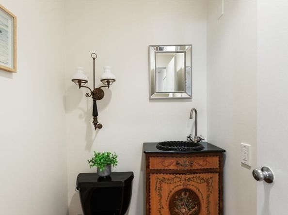55 Brackett Place B, Marblehead MA 01945