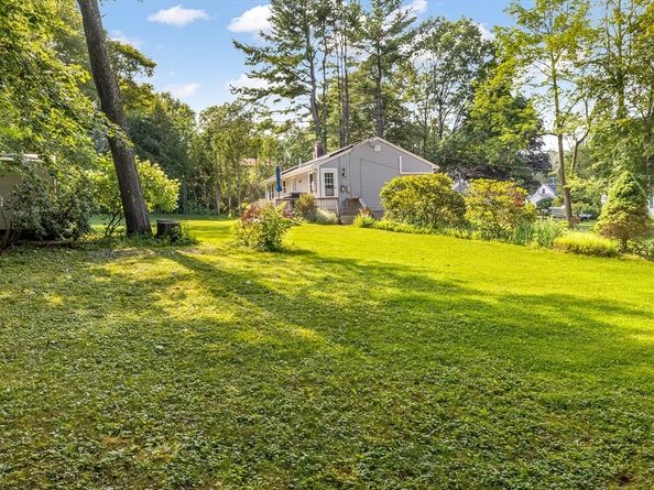 2 Victor Ave, Leicester MA 01524