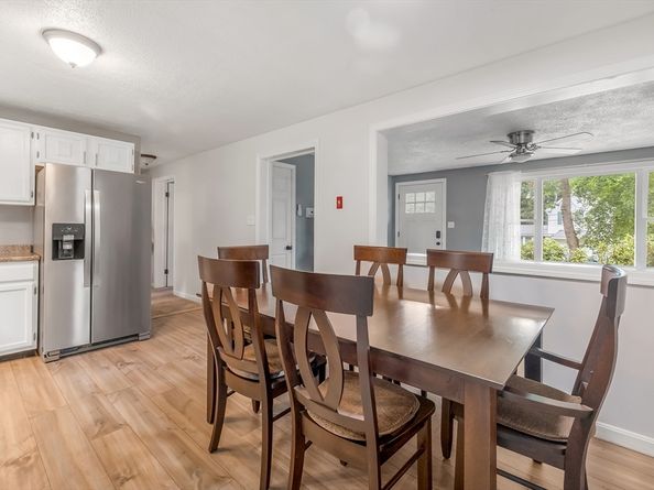 2 Victor Ave, Leicester MA 01524