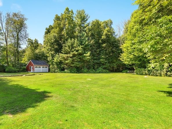 111 Providence St., Mendon MA 01756