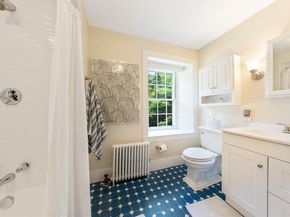 111 Providence St., Mendon MA 01756