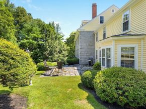 111 Providence St., Mendon MA 01756