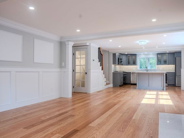 492 Merrimac Street, Newburyport MA 01950