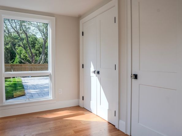 492 Merrimac Street, Newburyport MA 01950