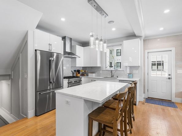 638 Webster St, Needham MA 02492