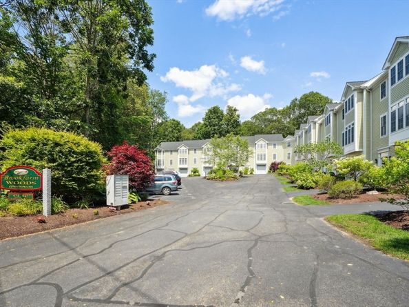 931 Lagrange St 931, Boston MA 02132