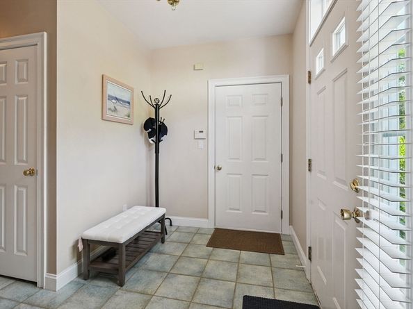 931 Lagrange St 931, Boston MA 02132