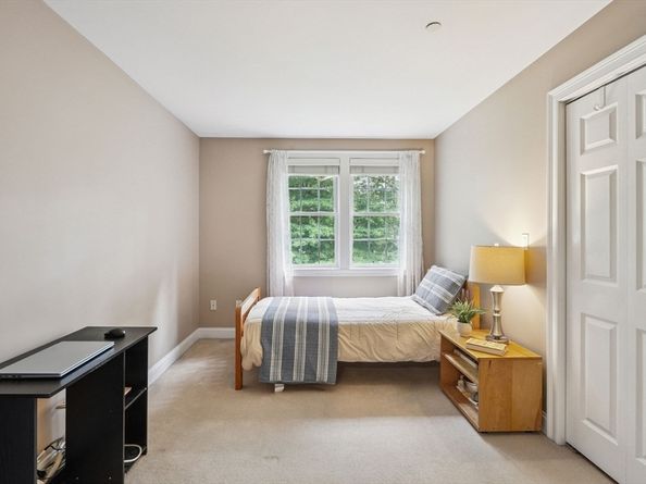 931 Lagrange St 931, Boston MA 02132
