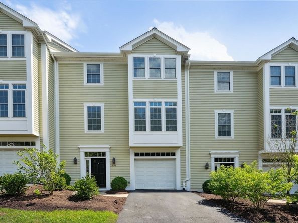 931 Lagrange St 931, Boston MA 02132
