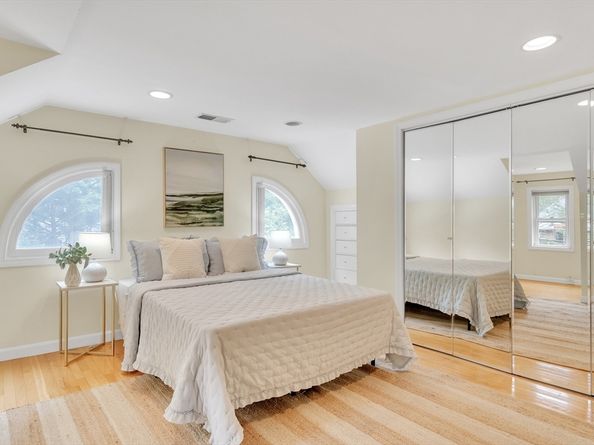 829 Chestnut St, Newton MA 02468