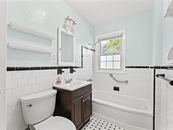 108 Maple St 6, Malden MA 02148