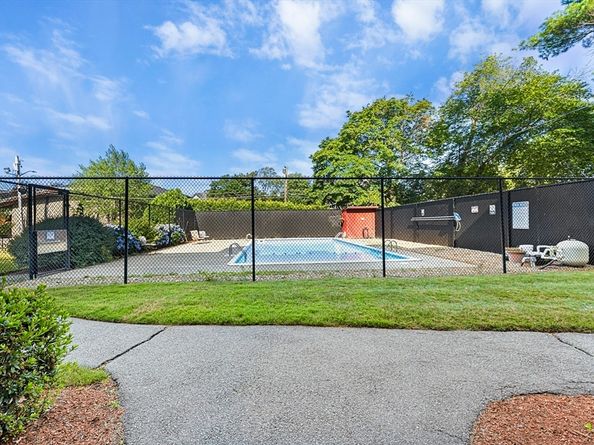 108 Maple St 6, Malden MA 02148