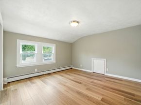 61 Boynton St, Waltham MA 02453
