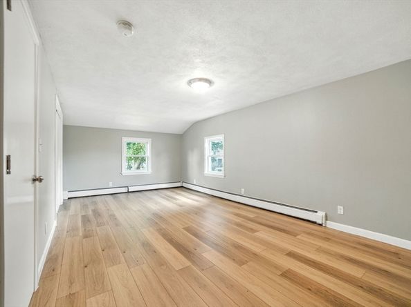 61 Boynton St, Waltham MA 02453