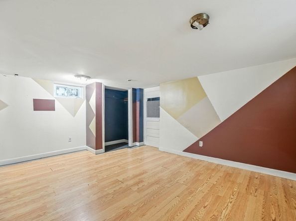 61 Boynton St, Waltham MA 02453