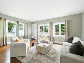 61 Boynton St, Waltham MA 02453
