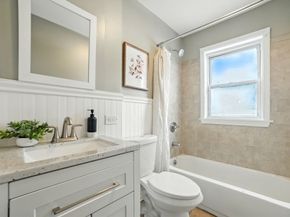 61 Boynton St, Waltham MA 02453