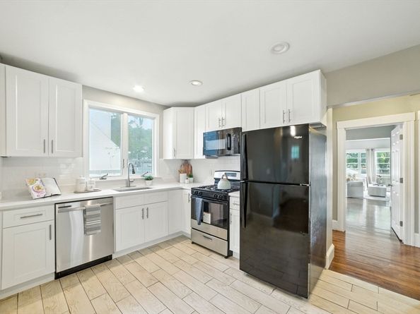 61 Boynton St, Waltham MA 02453