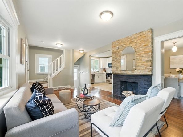 61 Boynton St, Waltham MA 02453
