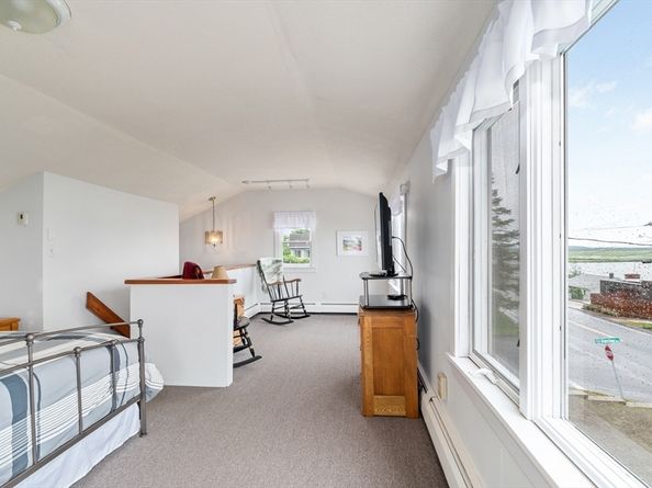 63 North Ridge Road, Ipswich MA 01938