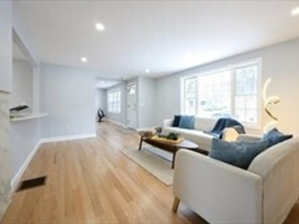 44 Dean Road, Wayland MA 01778