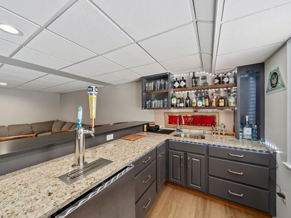 89 Sunset Way, Pembroke MA 02359