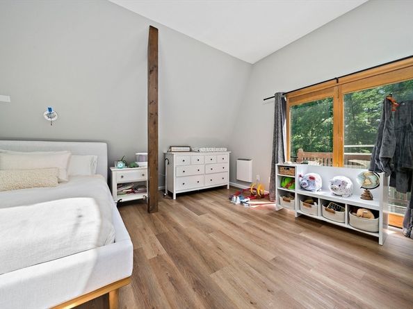 89 Sunset Way, Pembroke MA 02359