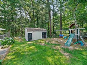 89 Sunset Way, Pembroke MA 02359