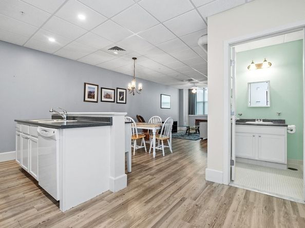 948 Main Street 105, Waltham MA 02453