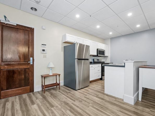 948 Main Street 105, Waltham MA 02453