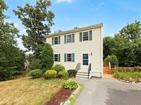 289 Weymouth St, Holbrook MA 02343