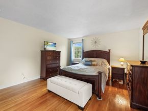 289 Weymouth St, Holbrook MA 02343