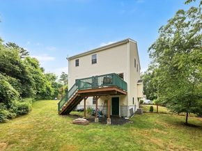 289 Weymouth St, Holbrook MA 02343