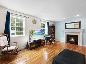 289 Weymouth St, Holbrook MA 02343