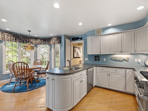 455 Puritan Rd, Swampscott MA 01907