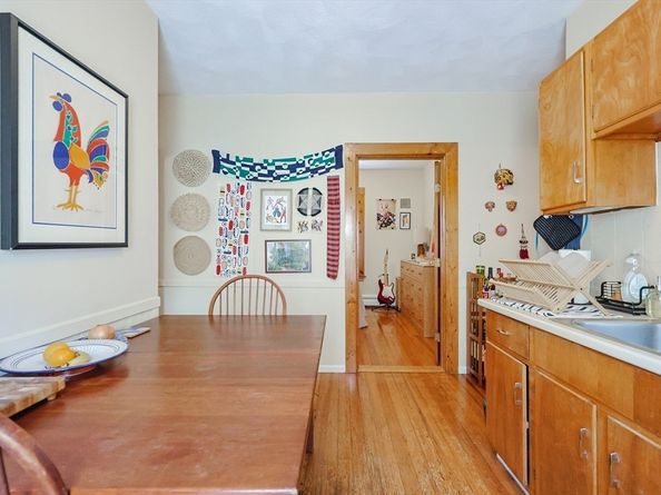 124 Amory St, Cambridge MA 02139