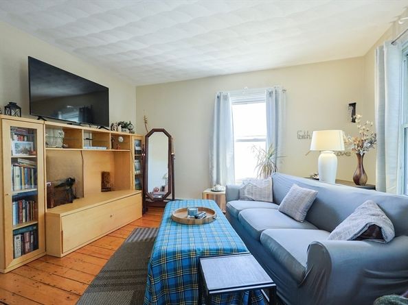 124 Amory St, Cambridge MA 02139