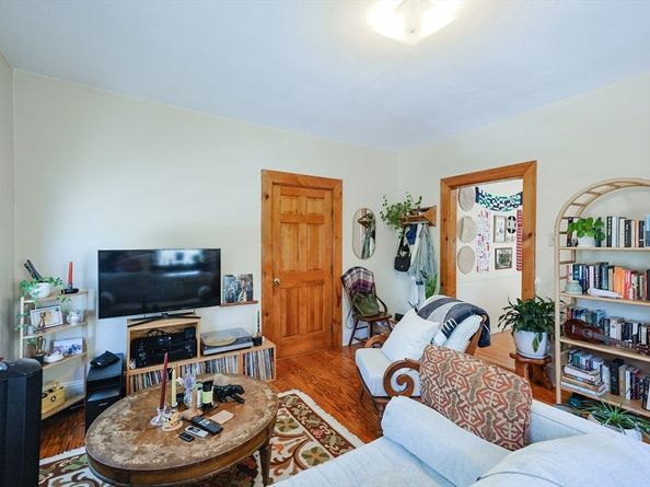 124 Amory St, Cambridge MA 02139