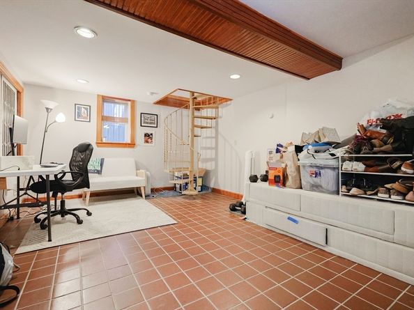 127 Amory St, Cambridge MA 02139