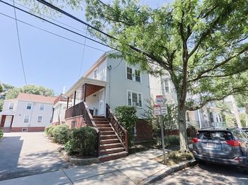 127 Amory St