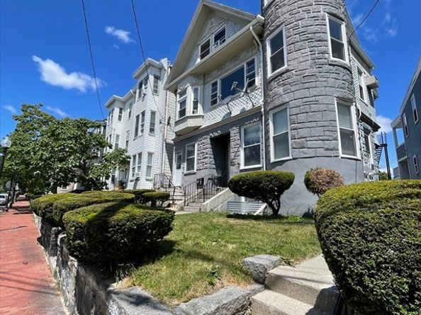 118 White St, Boston MA 02128