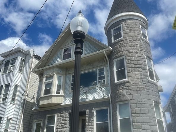 118 White St, Boston MA 02128