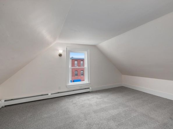 18 Rantoul St, Beverly MA 01915