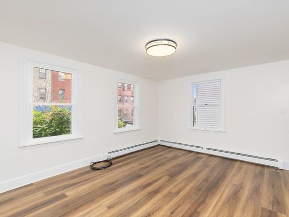 18 Rantoul St, Beverly MA 01915